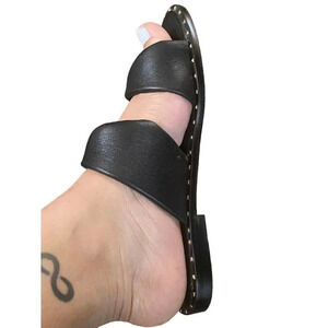 Vince Camuto Women's Black Leather Sandals Size 9m Casual Slip ons Open Toe Wear